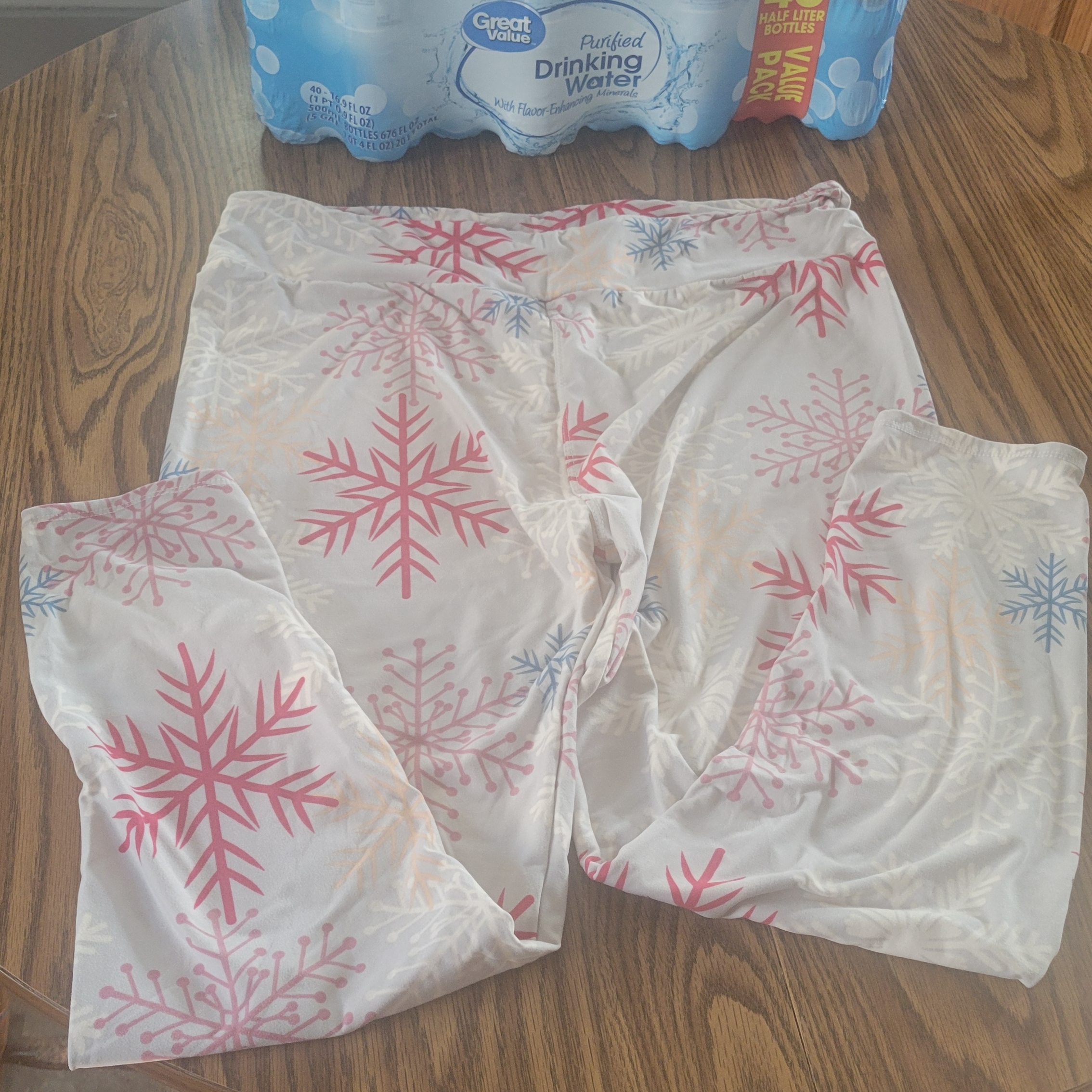 Snowflake Print Leggings !